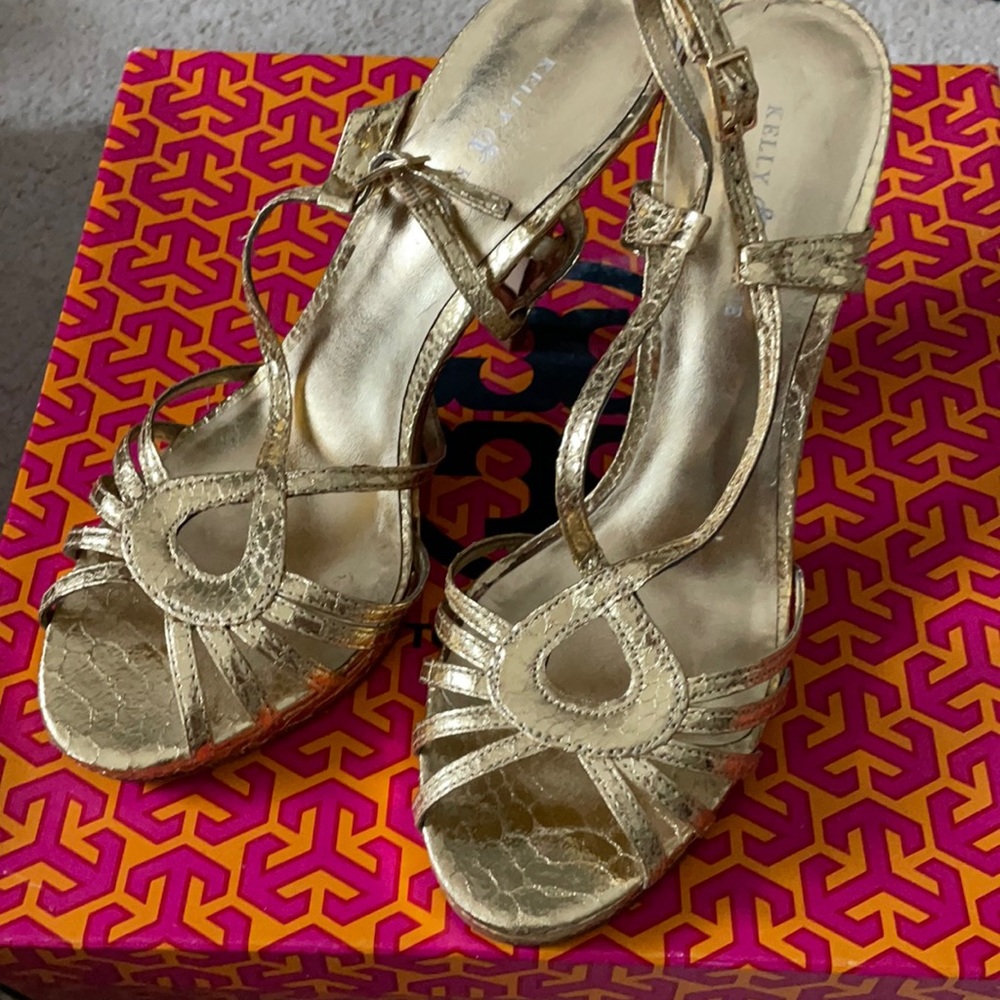 Kelly and Katie Gold Metallic Heel